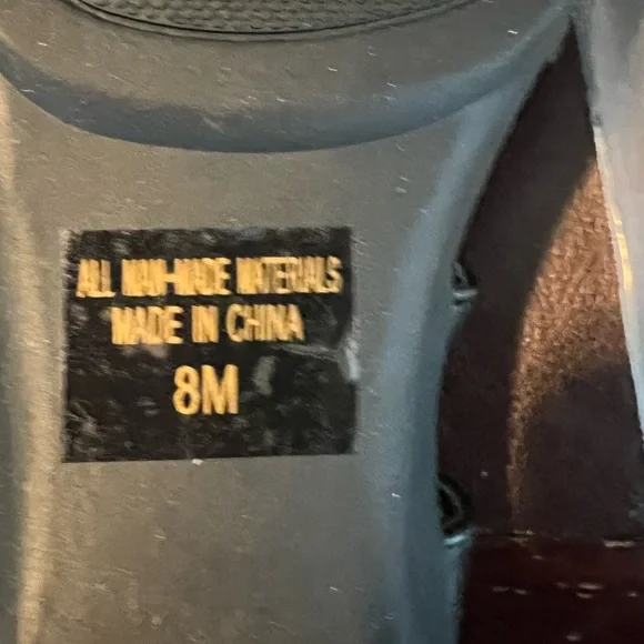 Classique Harper Black Women's Size 8
Stretch Upper 11/4" Heel Sandals New - Picture 10 of 12